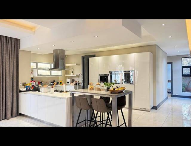 5 BEDROOM HOUSE FOR SALE IN SERENGETI LIFESTYLE ESTATE